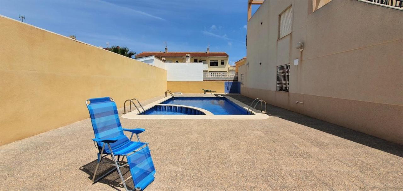 Przytulny Apartament 100M Od Plazy Torrevieja Exteriör bild
