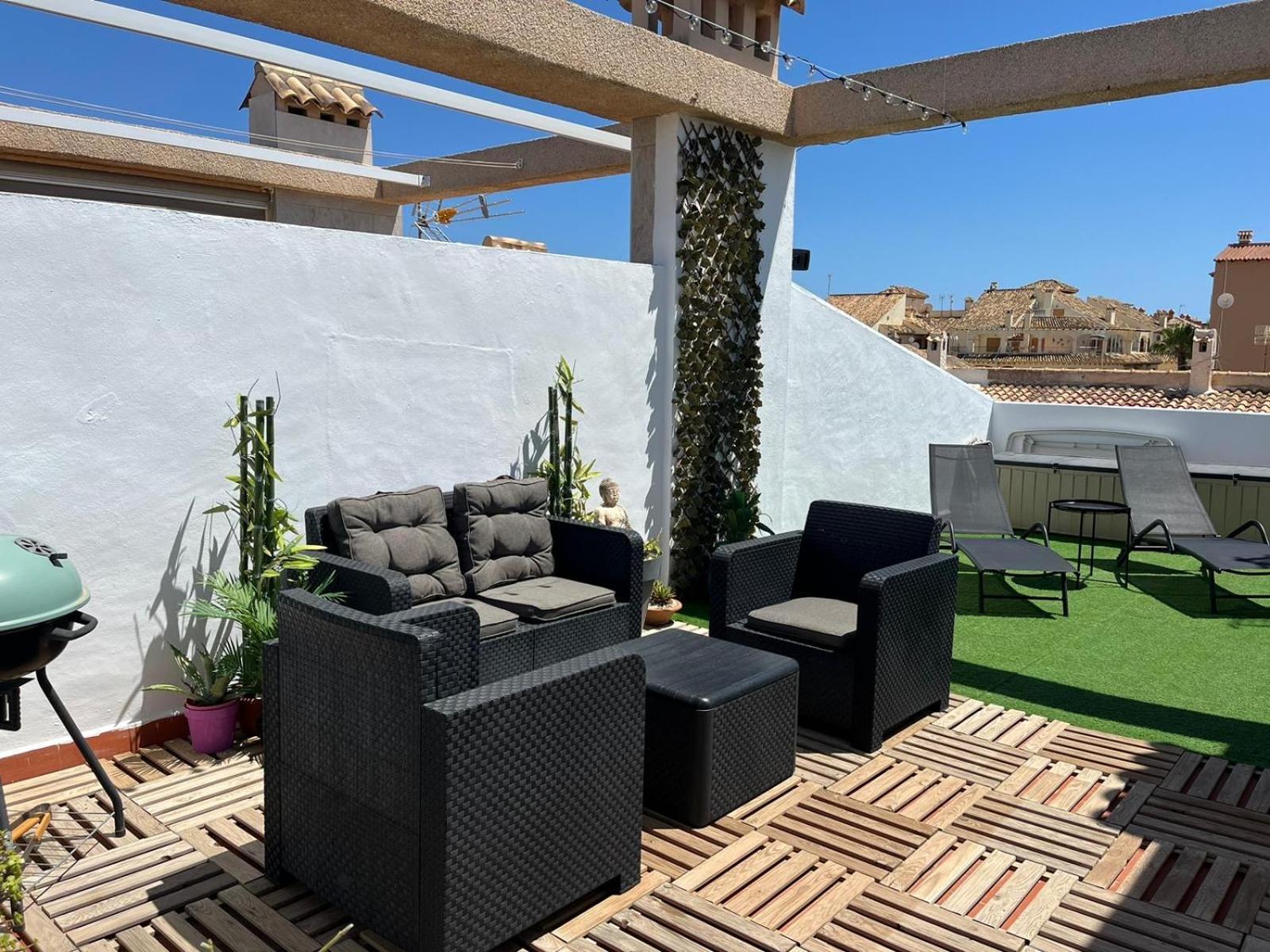 Przytulny Apartament 100M Od Plazy Torrevieja Exteriör bild