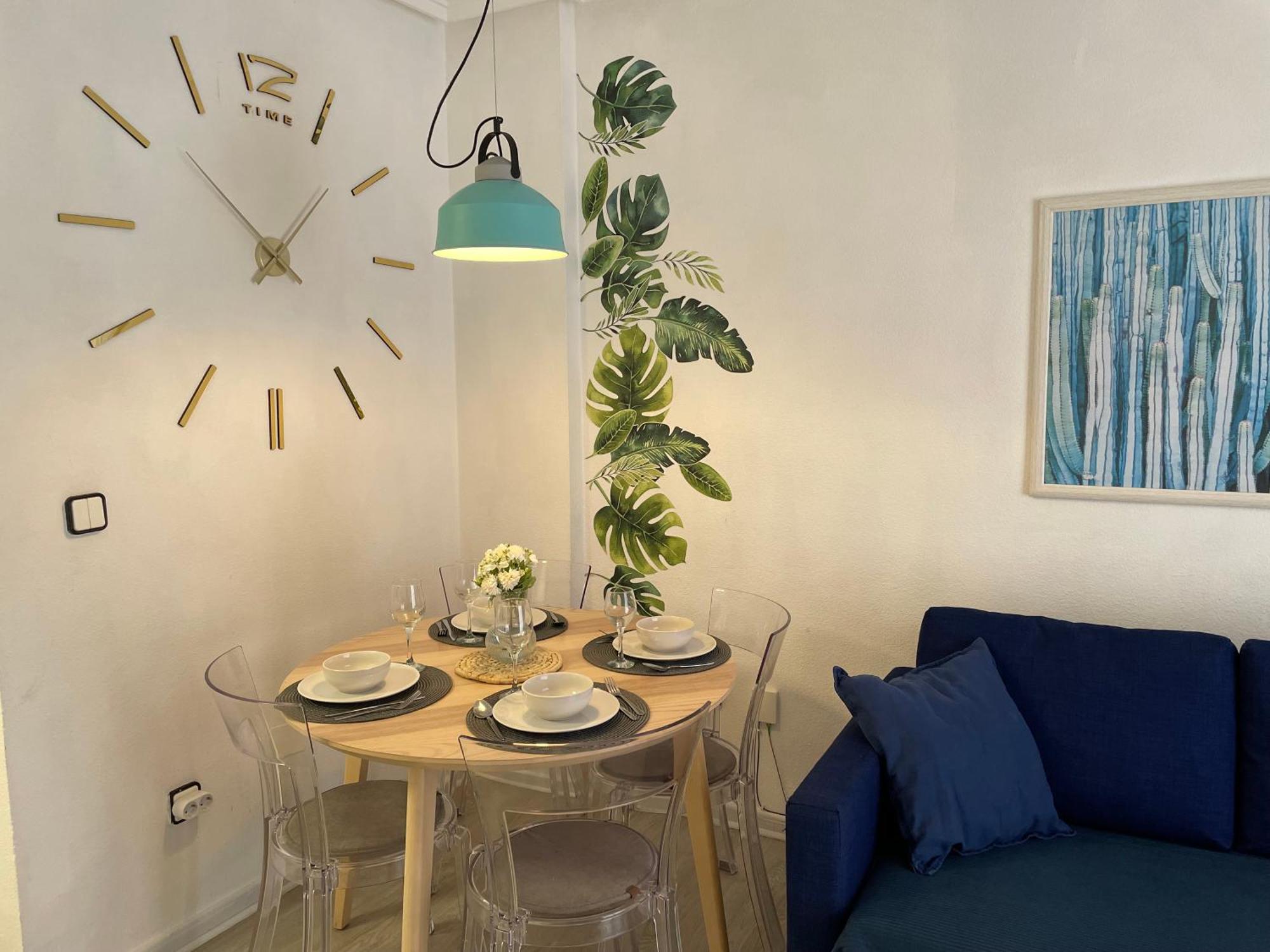 Przytulny Apartament 100M Od Plazy Torrevieja Exteriör bild